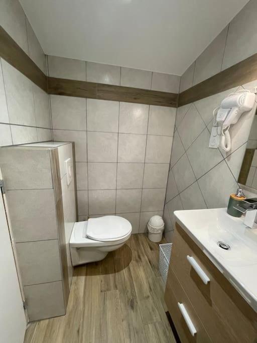A Ranochja Appartement Ventiseri Buitenkant foto